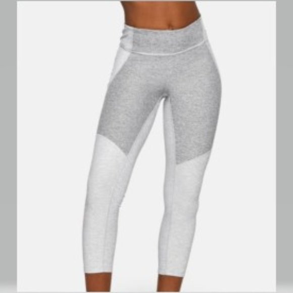 Outdoor Voices Pants - Outdoor Voices Leggings  (3/4 Warmup Length NWOT)